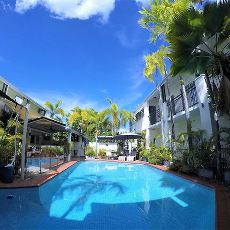 Crystal Garden Resort & Restaurant Cairns Exterior foto