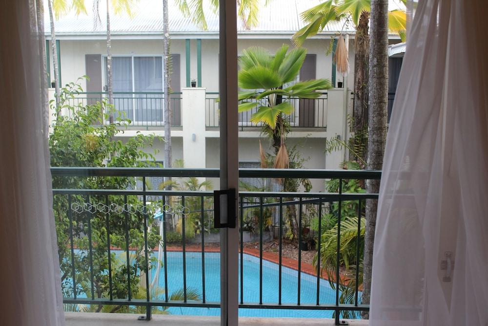 Crystal Garden Resort & Restaurant Cairns Exterior foto