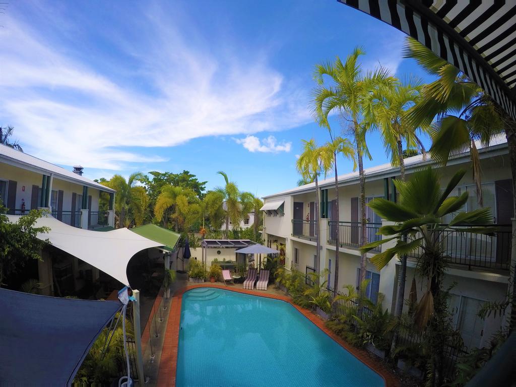 Crystal Garden Resort & Restaurant Cairns Exterior foto