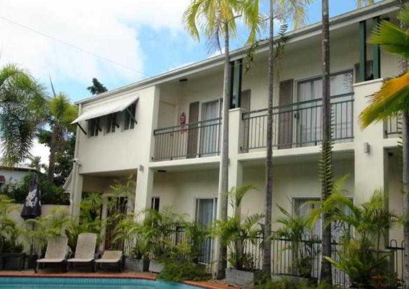 Crystal Garden Resort & Restaurant Cairns Exterior foto