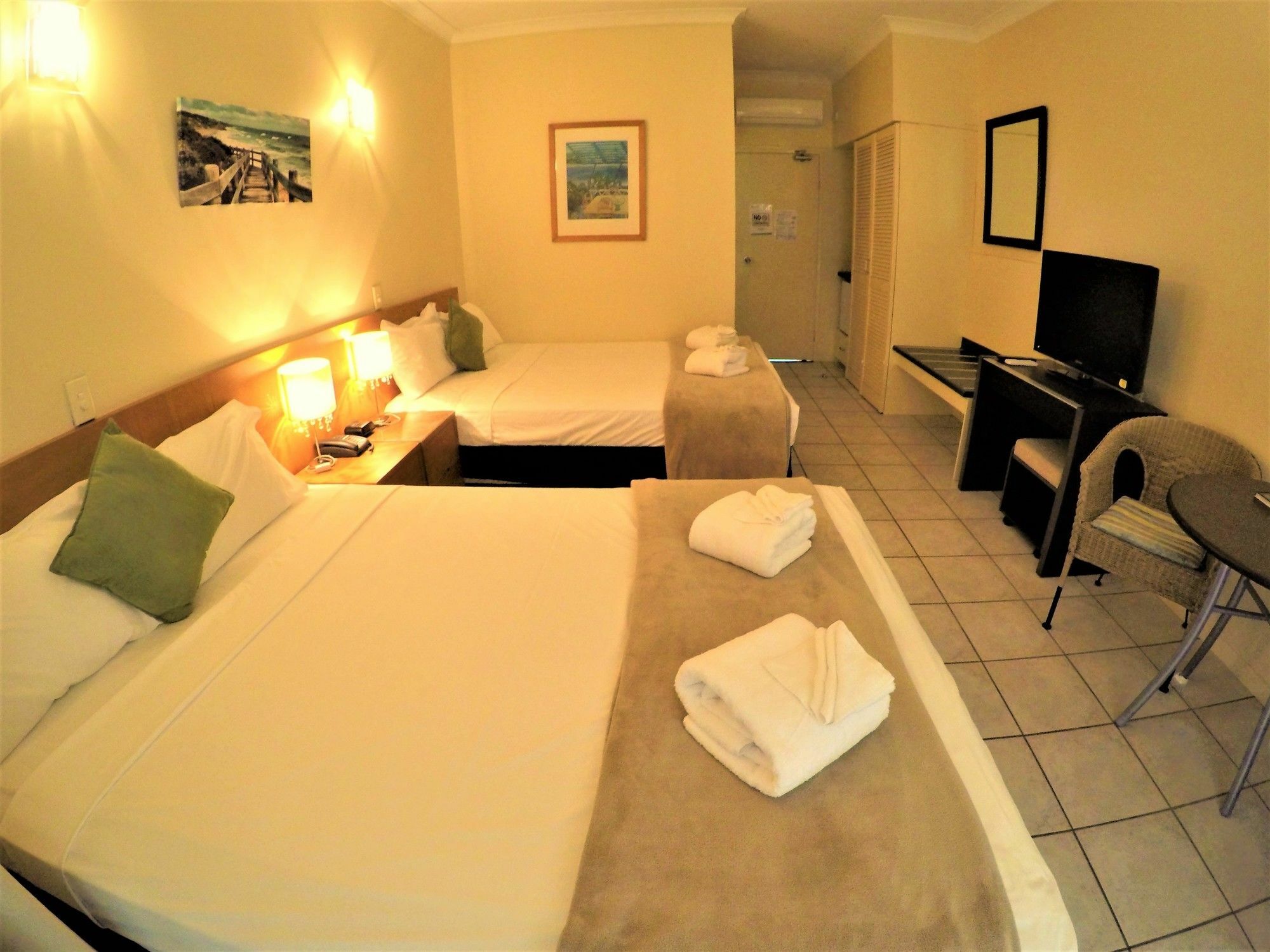 Crystal Garden Resort & Restaurant Cairns Exterior foto