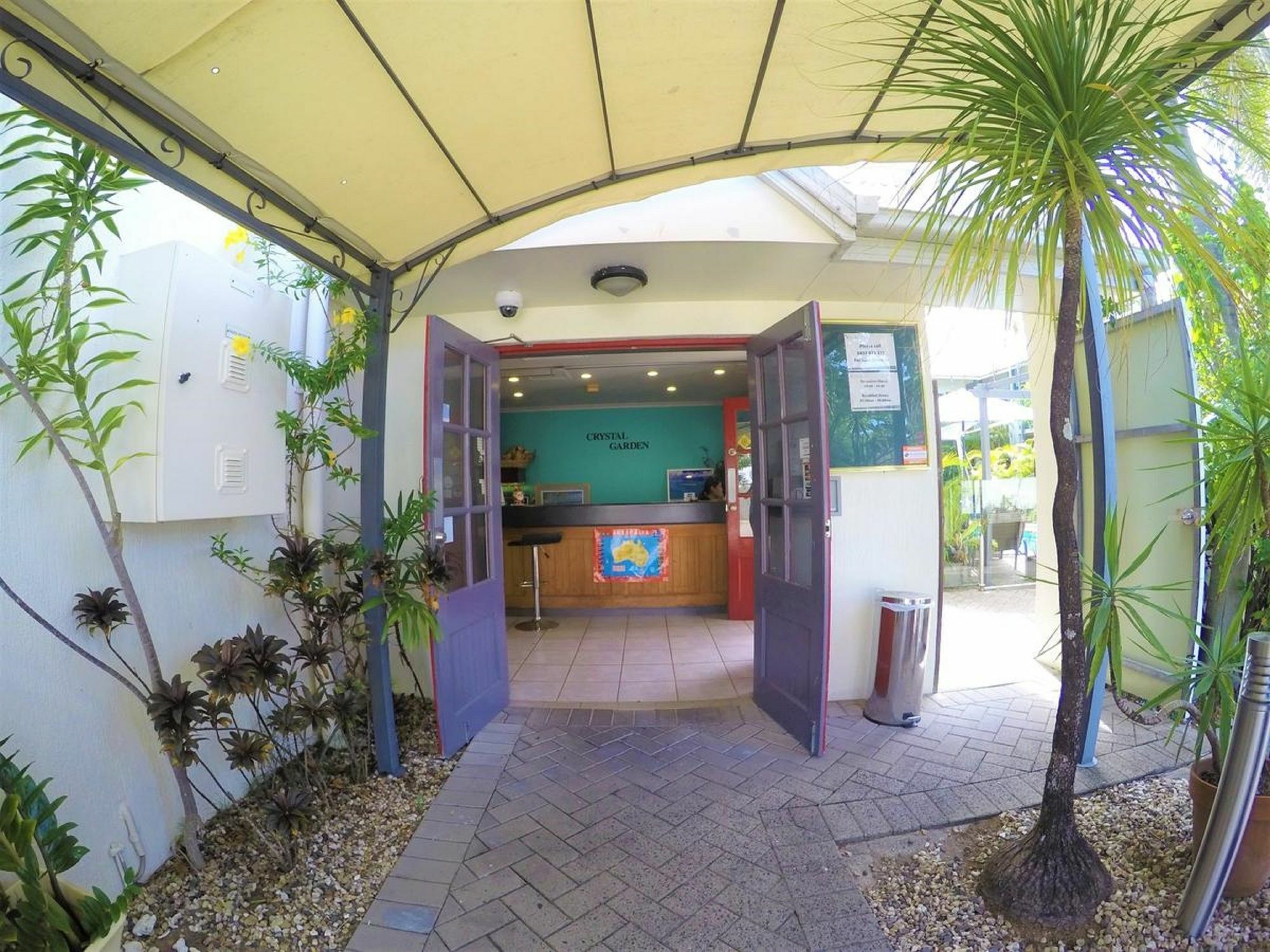 Crystal Garden Resort & Restaurant Cairns Exterior foto